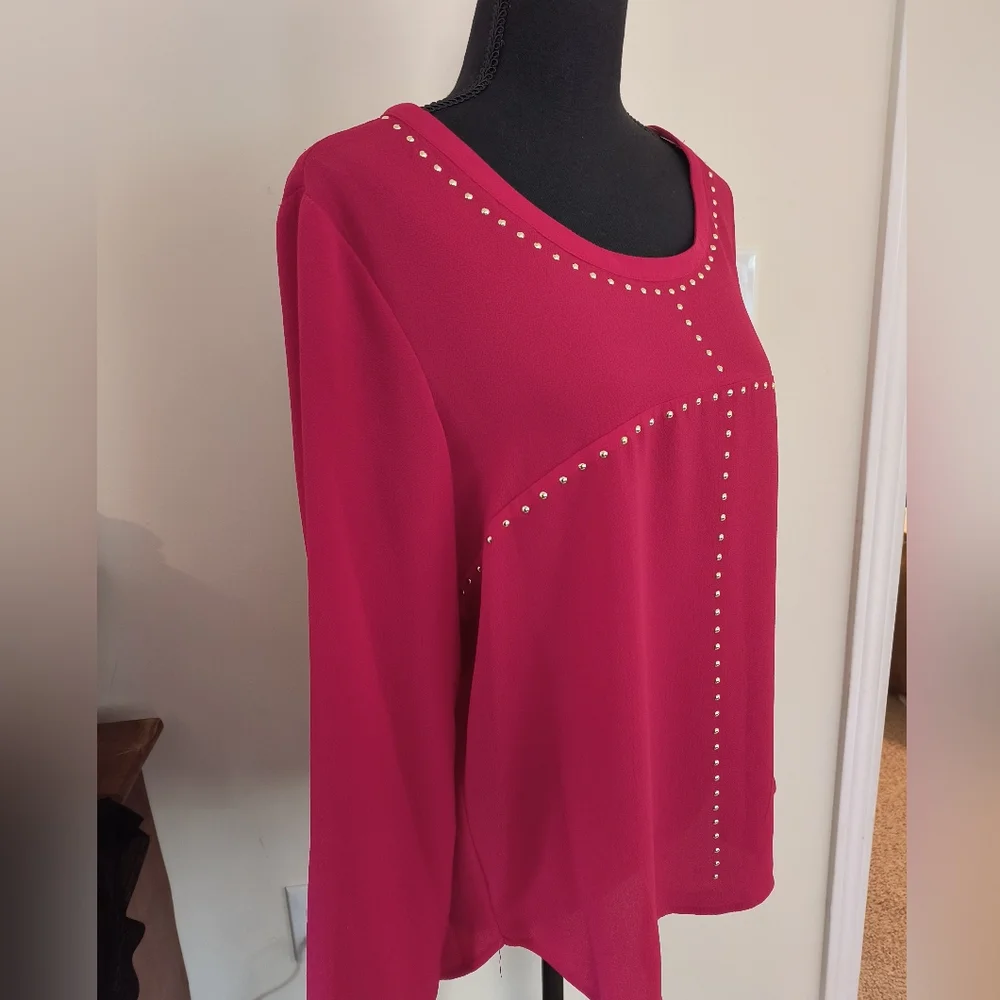 Michael Kors Red Studded Hi-Lo Hem Blouse in Size L - Picture 4 of 14